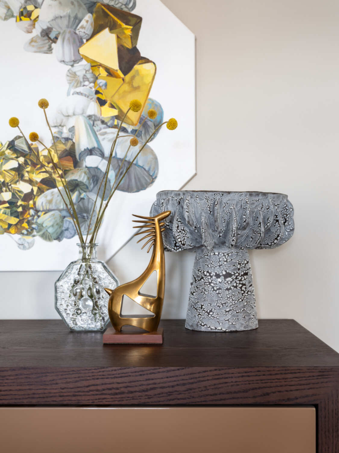 Бронзовая скульптура жирафа