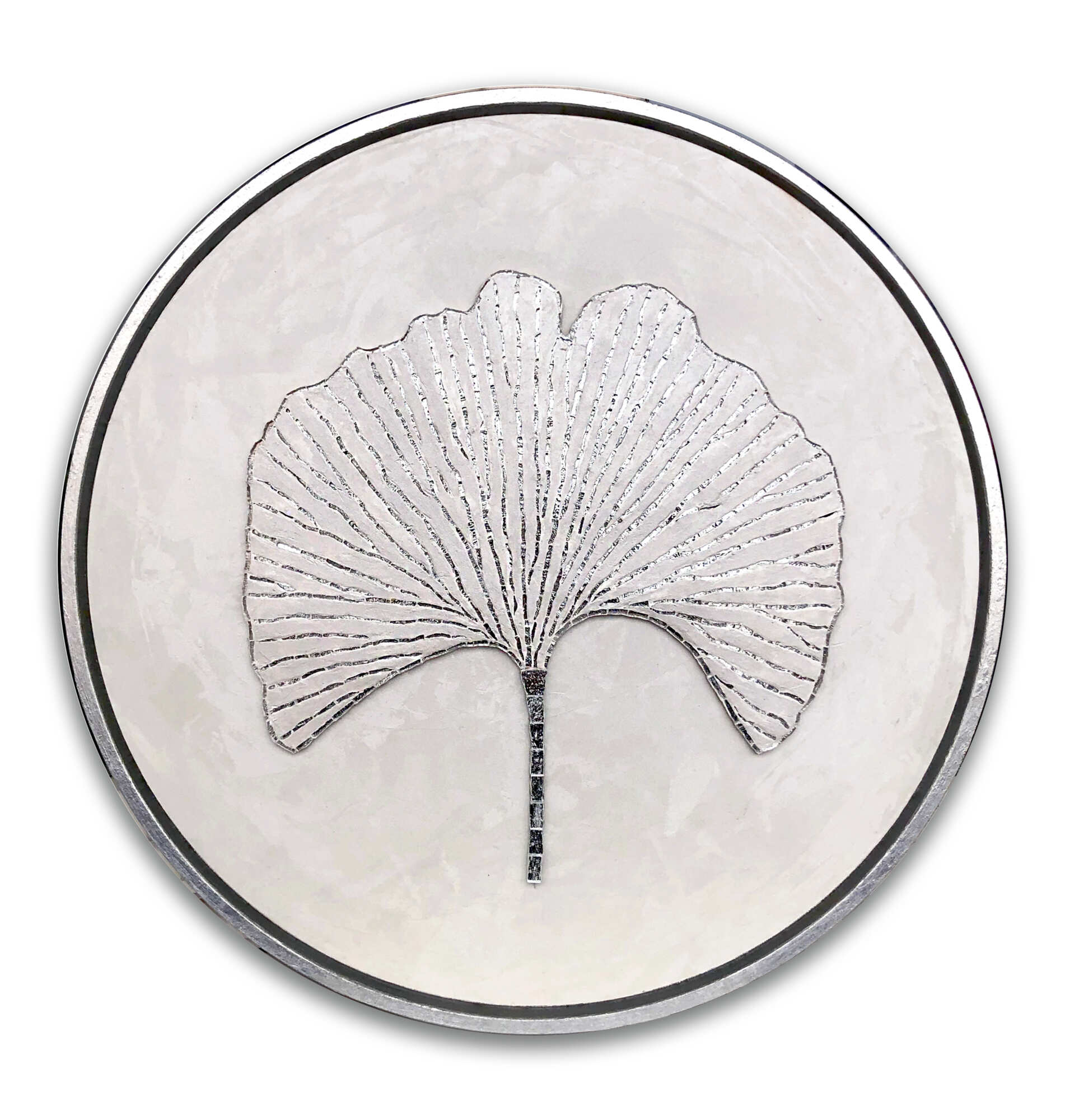 Серое мозаичное панно