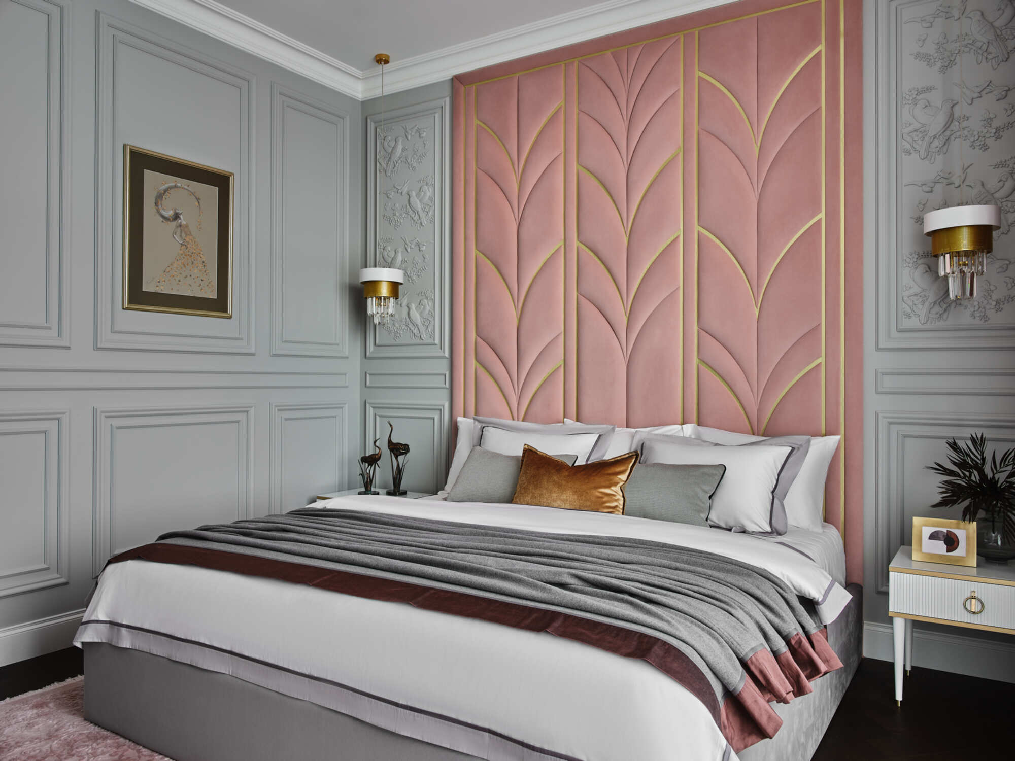 картина в спальню