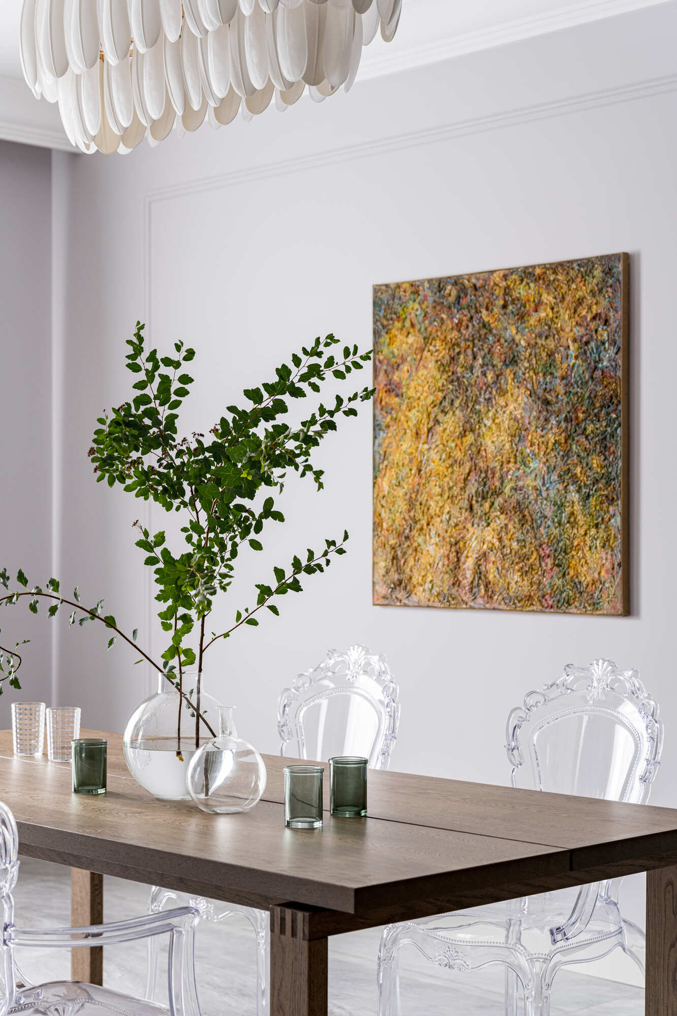 желтая абстрактная картина